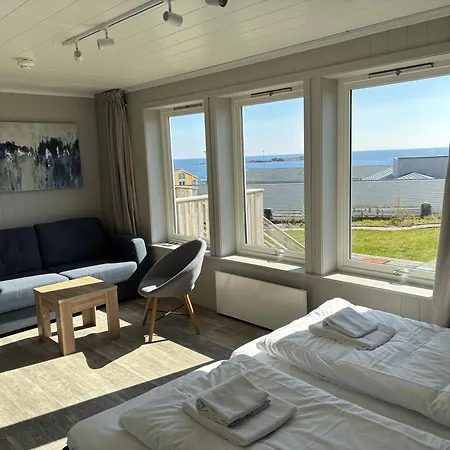 ロフォーテン ベッド＆ブレックファースト - ルーム＆アパートメンツ ベッド・アンド・ブレックファスト