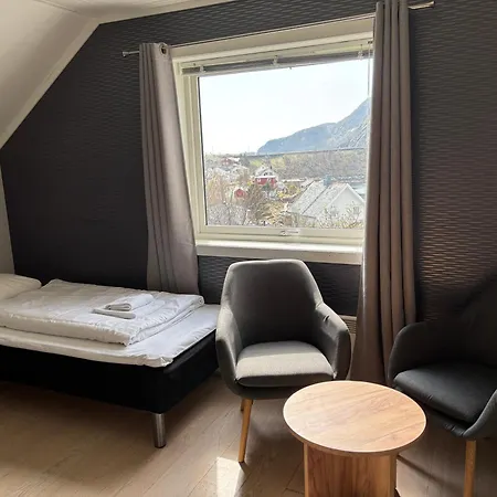 Oda ve Kahvaltı Lofoten - &
