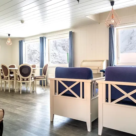 Bed & Breakfast Lofoten - & Reine