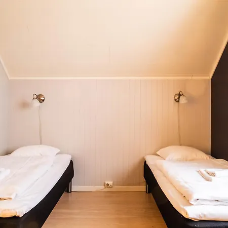 Lofoten - & Bed & Breakfast Reine