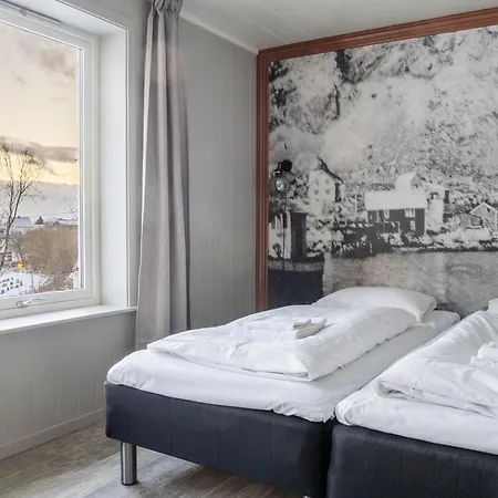 Bed & Breakfast Lofoten - &