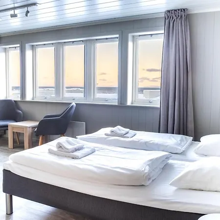 Lofoten - & Bed & Breakfast 3*