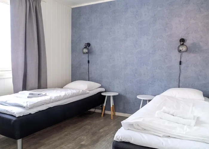 Lofoten - & Bed & Breakfast Reine