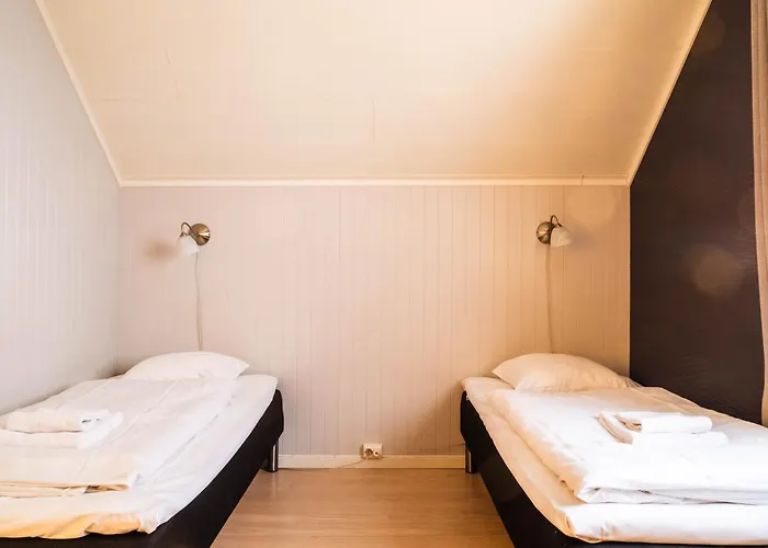 Lofoten - & Bed & Breakfast Reine