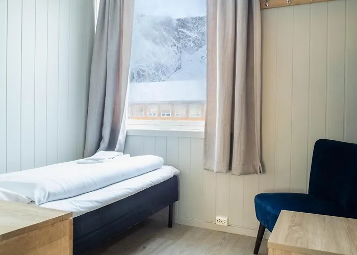Lofoten - Rooms&apartments Reine