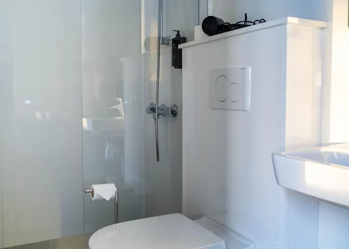 Lofoten - Rooms&apartments 3* Reine