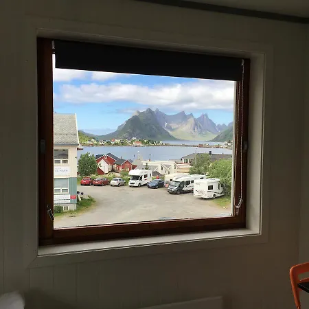 Bed & Breakfast Lofoten - & 3*