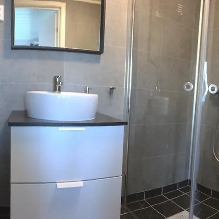 Lofoten - Rooms&apartments 3* Reine